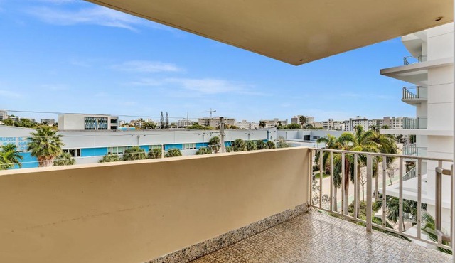 Bay Harbor Sunset Apt 5A