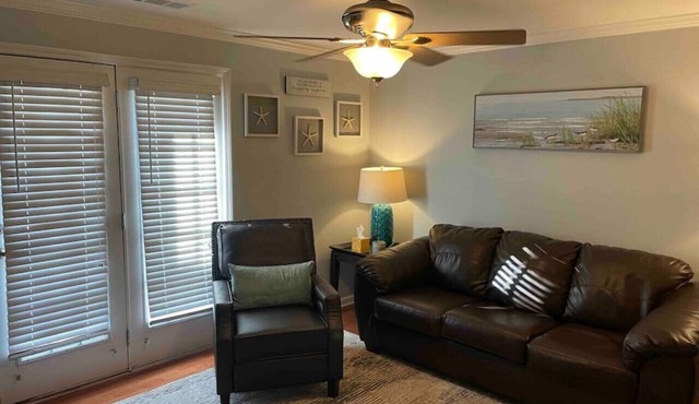 Bayou Breezes- Come Live the Bayou Life