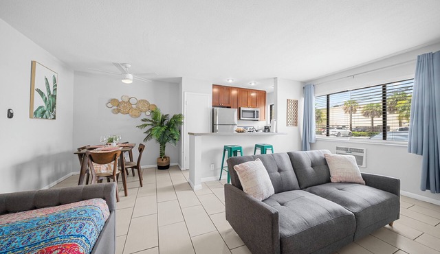 Bayview Apartments by Lowkl