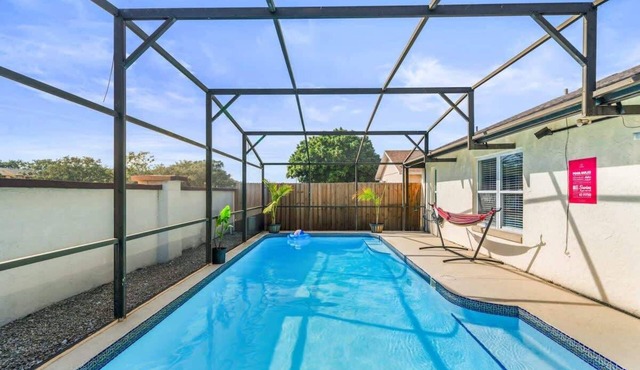BBQ, Pool Days and Disney Nearby!