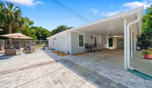 Beachside Hideaway | Near the Shore & Dog-Friendly