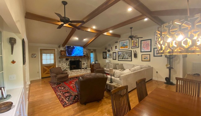 Beautiful home located minutes from the Square, Ole Miss, & Mtrade Park.