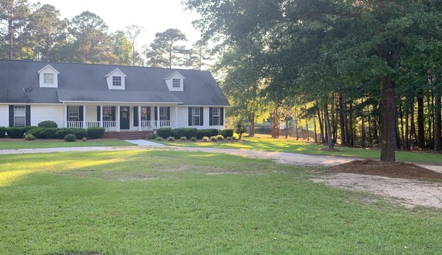 Beautiful Quiet Country Home