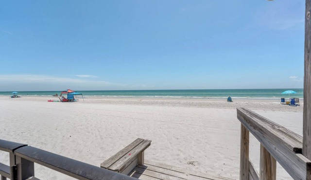 Beautiful Condo a few steps from the beach