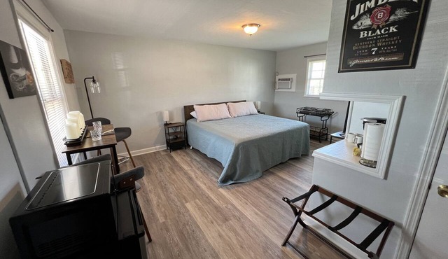 Belle Beam Room-easy walk to downtown & 10mins to distilleries
