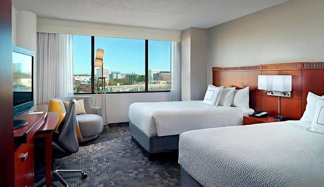Better Choice for your Vacation! Indoor Pool, Pets Allowed