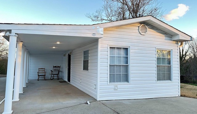 Blessed Haven - king bed guest house