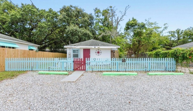 Blue Heron Cottage Charming2bedroom/2bath coastal cottage in Gulfport, Ms