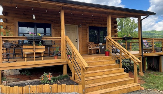 Blue Ridge Mountain Cabin Retreat