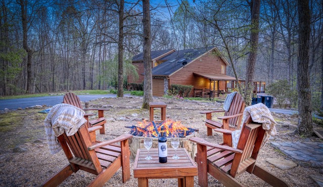 BlueRidge-IndrPol,Arcade,BBQ,Theter,HotTub&Firepit
