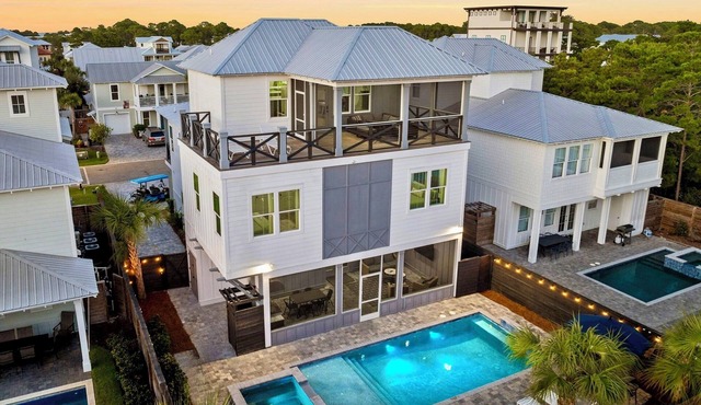 Bougie Buffalo: Private beach steps away, Heated pool, Golf cart, Game room