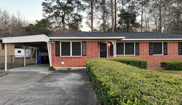 Boutique Calm Retreat 3-Bedroom House located on a Central Peaceful Zone