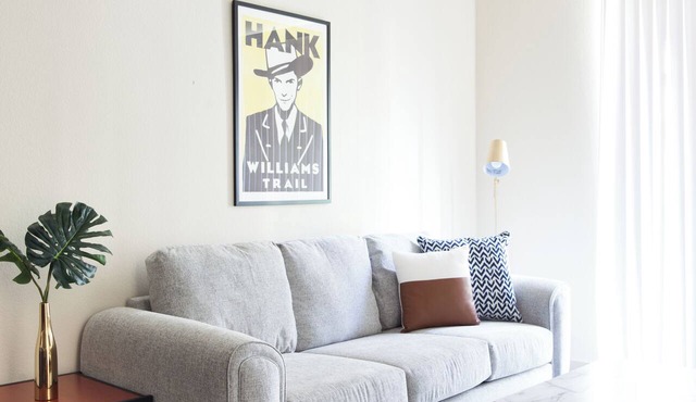 Bright & Comfortable 1BR | Close to Capitol