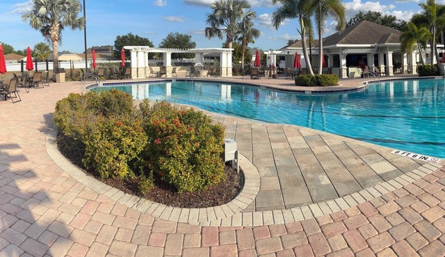 Brilliant townhome with WiFi in Riverview