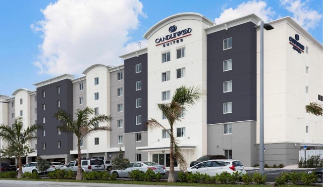 Candlewood Suites Miami Intl Airport - 36th St by IHG