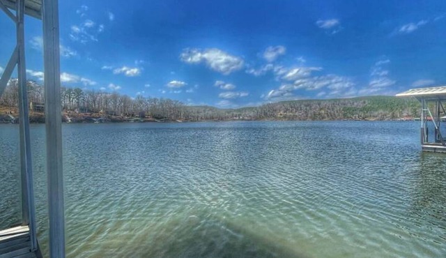 Catfish Cabin on Smith Lake- Crooked Creek!