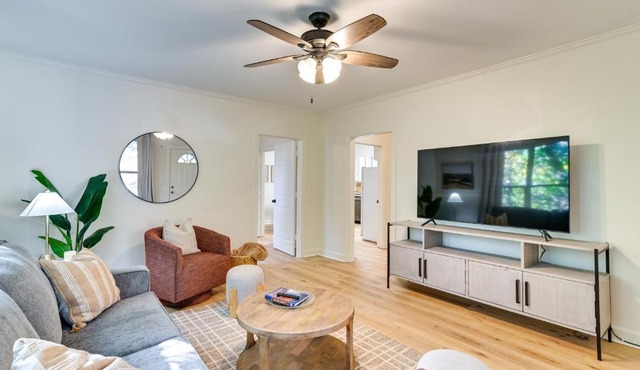 Centrally Located Home ~ Steps to Oxford Square!