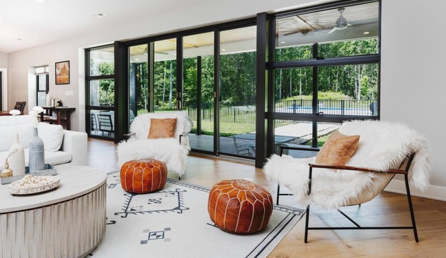 Charlottesville Farmhouse Dream Oasis w Pool