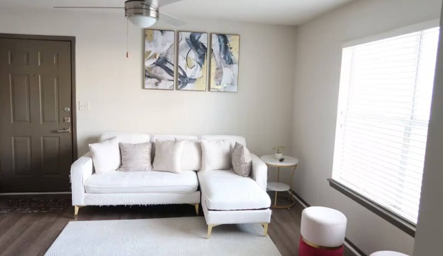 Charming 1-bedroom apartment in fabulous Marietta with fitness room, AC
