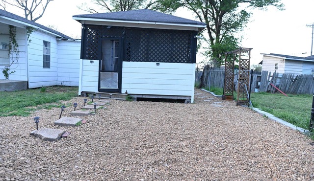 Charming 1-bedroom house in fabulous Clarksdale with WiFi