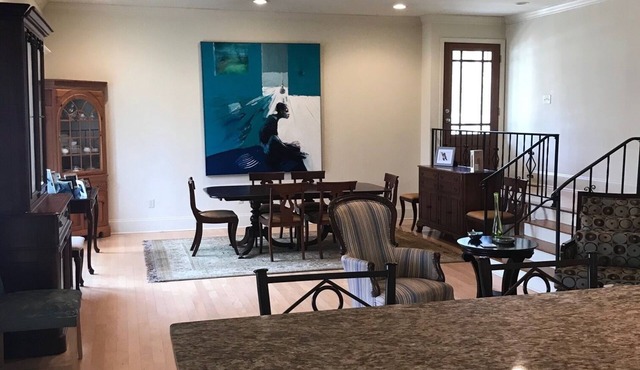 Charming 1950's home walking distance to Ole Miss campus