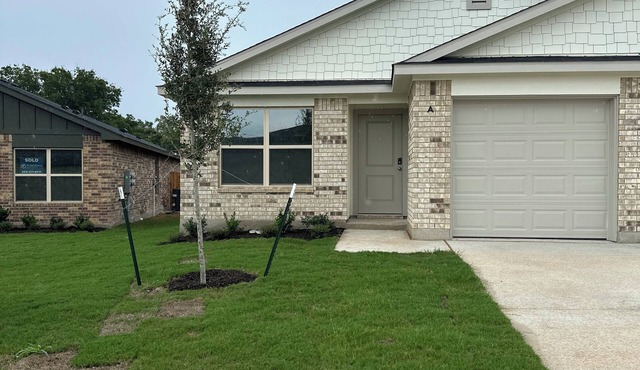 Charming 3-bedroom home with WiFi, King bed in fabulous Copperas Cove
