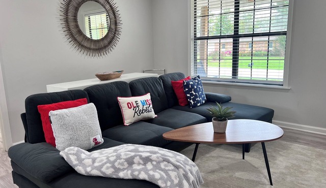 Charming 3-bedroom cottage - 5 minutes to Ole Miss!