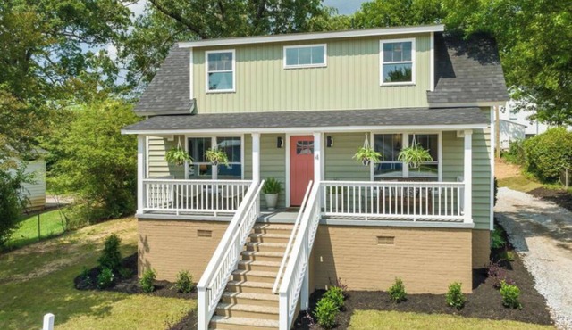 Charming 3-bedroom house in wonderful Downtown Greenville Area
