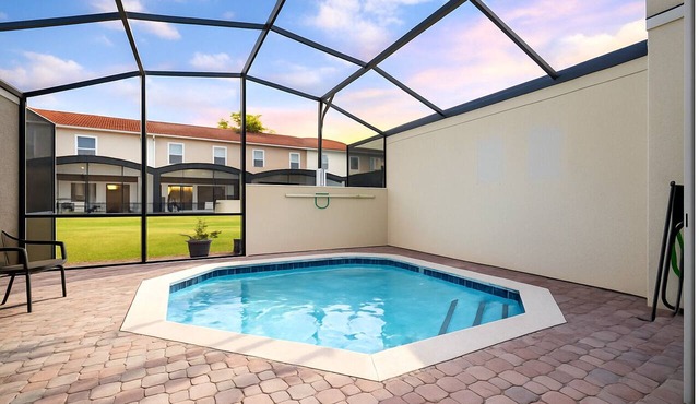 Charming 3BR Resort Townhome with Pool, BBQ Area & Great Location