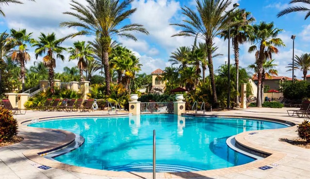 Charming 4/3 Home in Regal Palms Resort