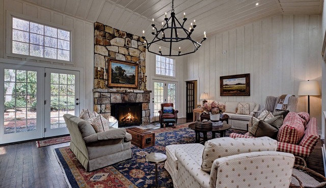 Charming 4-bedroom cottage in High Hampton Proper just minutes to Cashiers