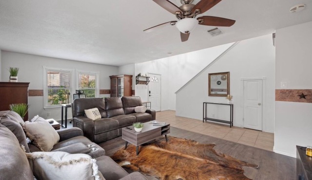 Charming 4-bedroom house in North Austin