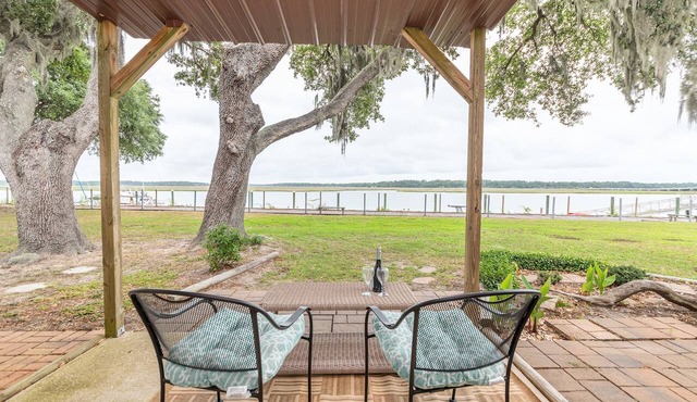 Charming Coastal Casa on Beaufort's Battery Creek