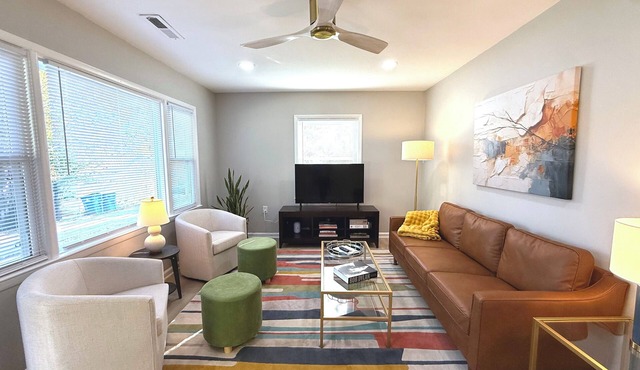Charming Cottage in Downtown Danville