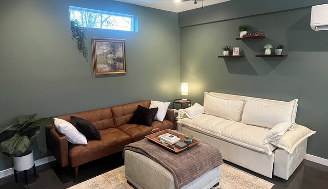 Charming Eastham Guesthouse