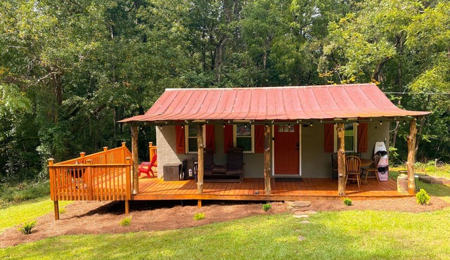Charming Fishing Cabin w/lake view near Stone Mountain