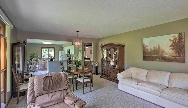 Charming Lewiston Apt: 10 Miles to Niagara Falls! in Lewiston