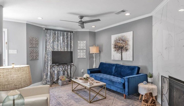 Charming two ensuites near hospitals & shops. Jefferson Hwy Bluebonnet