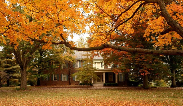 Charred Oaks Inn