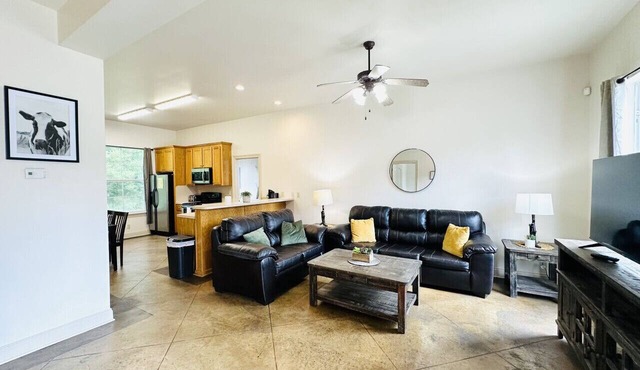 Chateau 8, spacious townhouse in Tickfaw, LA