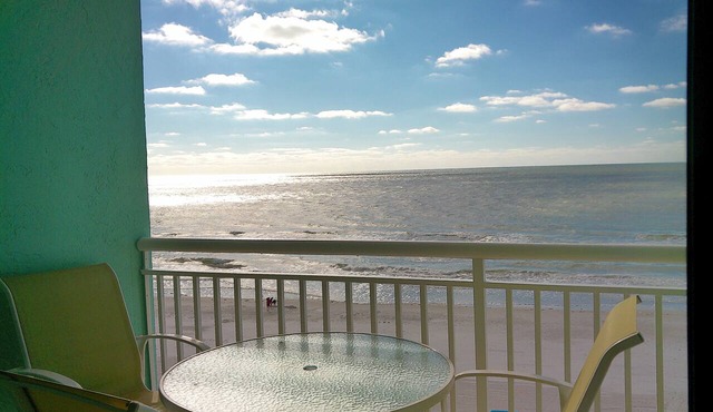 CHATEAUX #507~DIRECT GULF FRONT weather is great!