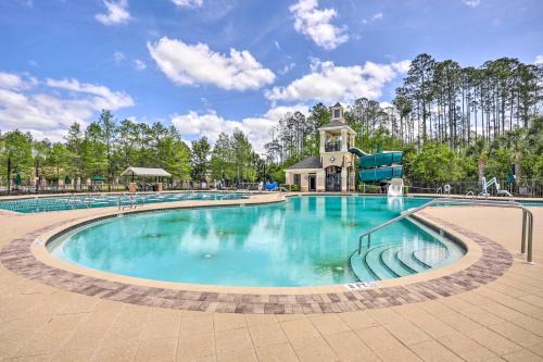 Cheery Condo w/Community Pool & Waterslide!