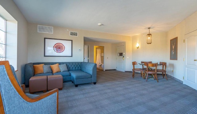Cherry Valley Hotel