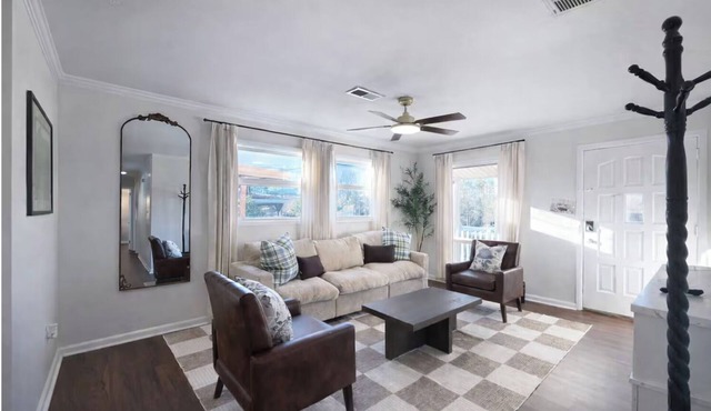 Chic Pool & Game Oasis Near Airport! Pets welcome