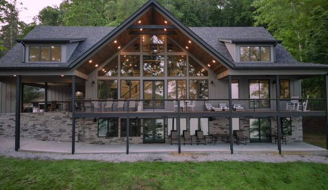 Clearwater Retreat - Private Dock, Norris Lake, Hot Tub, WiFi