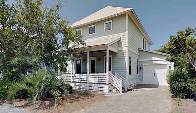 Close to the Beach! Beautiful 30A Home with Community Pool