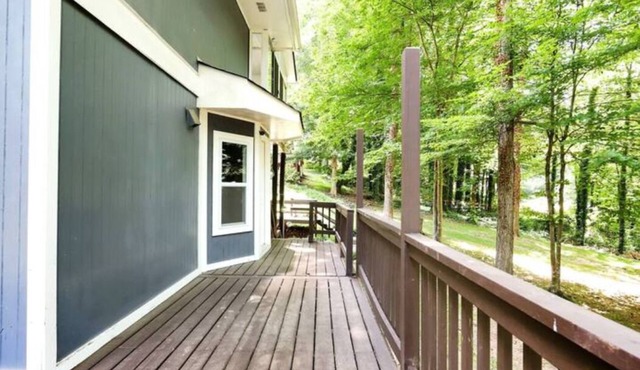 Colony Suite