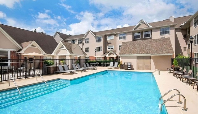Comfort and Convenience! Private Kitchen, Free Breakfast, Pet-friendly, Pool!