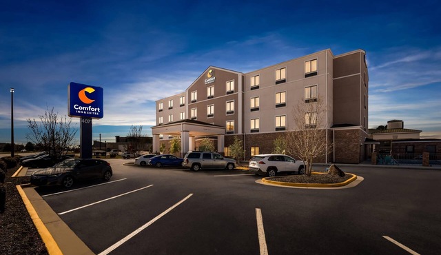 Comfort Inn & Suites Augusta West Near Fort Gordon