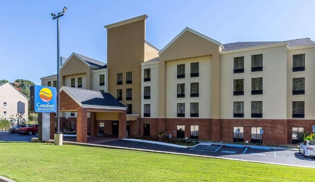 Comfort Inn & Suites Dalton West